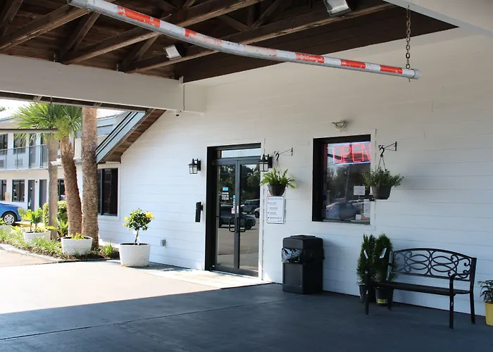 Family Hotel: Village Inn Destin